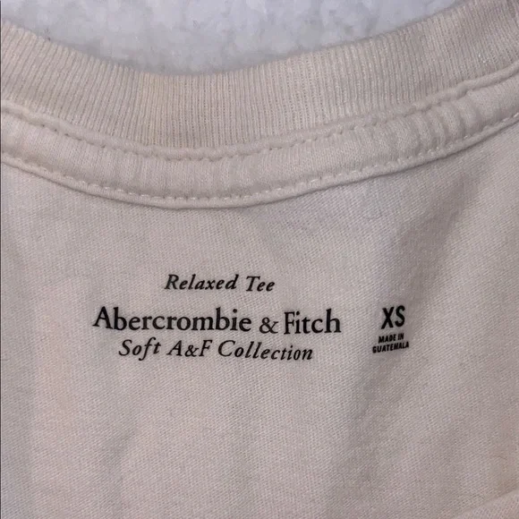 Abercrombie & Fitch Cream Graphic Tee - Picture 3 of 3